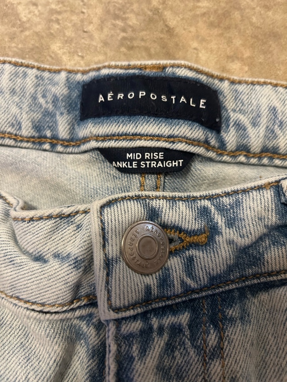 Aeropostale Straight Leg Jeans - Picture 4 of 5